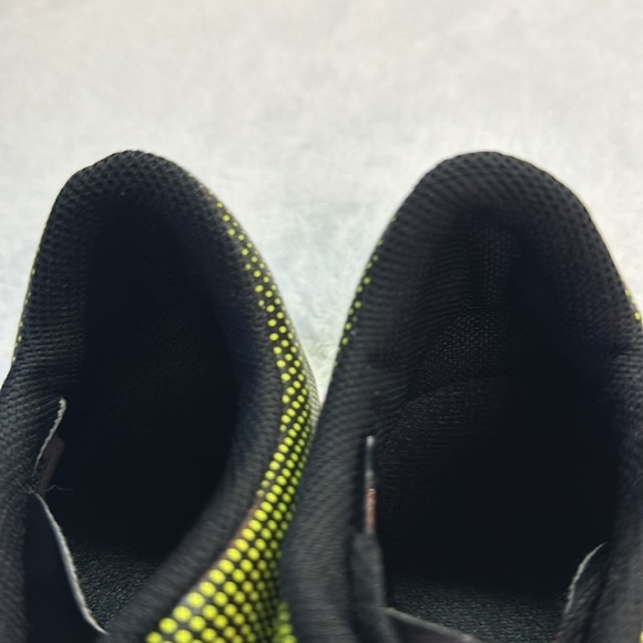 Nike Bravata Neon Yellow/Black Soccer Cleats Youth 4, 4.5 Preowned - Picture 9 of 12